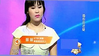 年轻女星的多面转变：从清纯到成熟的蜕变之路