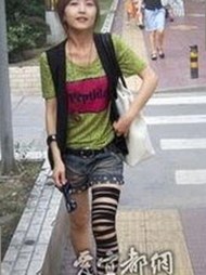 张艺谋新作引发热议，导演态度转变背后隐藏何种信号？
